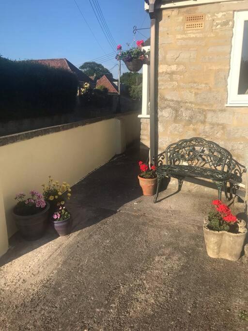 No 96 Chapel Lane - Self Contained Cottage In The Heart Of Butleigh Exterior photo